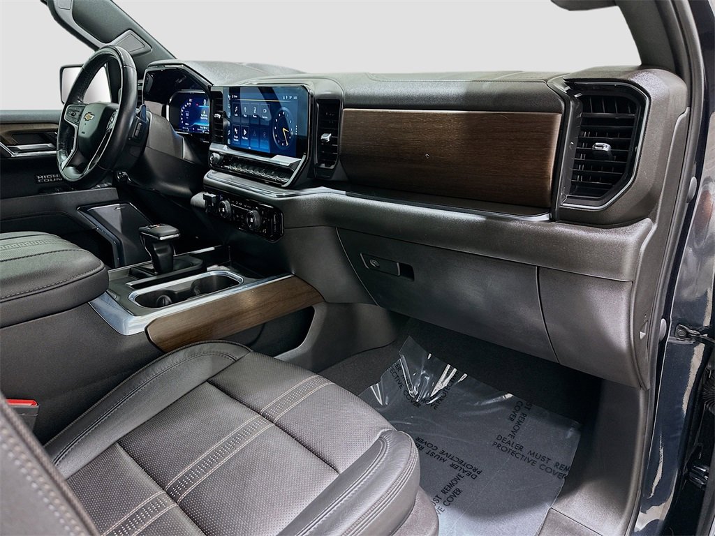 Used 2024 Chevrolet Silverado 1500 High Country w/ Technology Package image 31