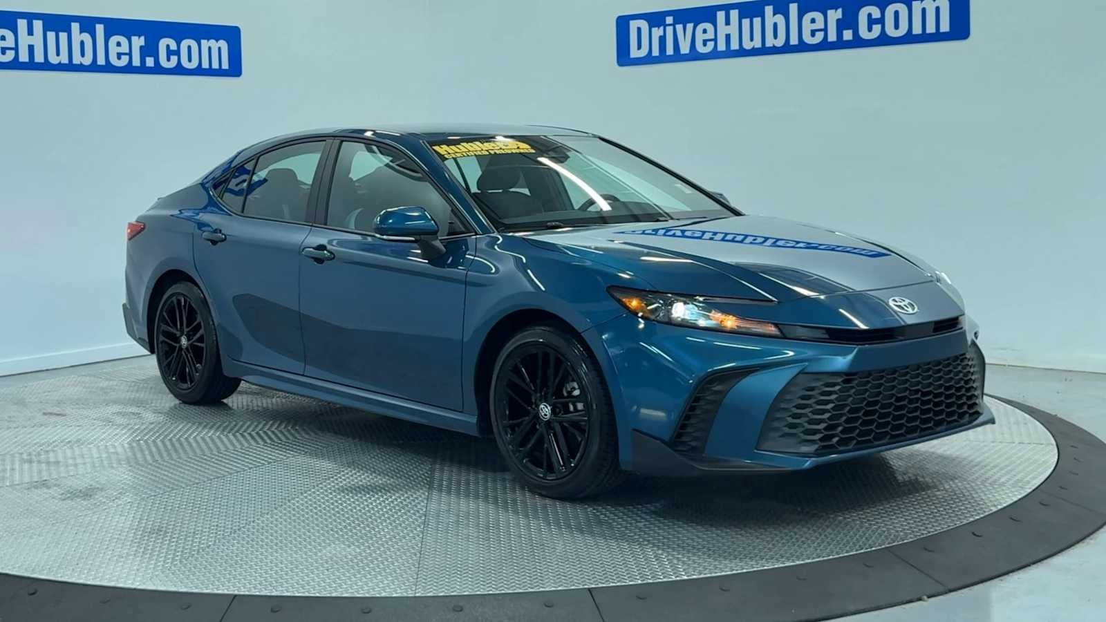 Used 2025 Toyota Camry SE w/ Convenience Package FWD image 36