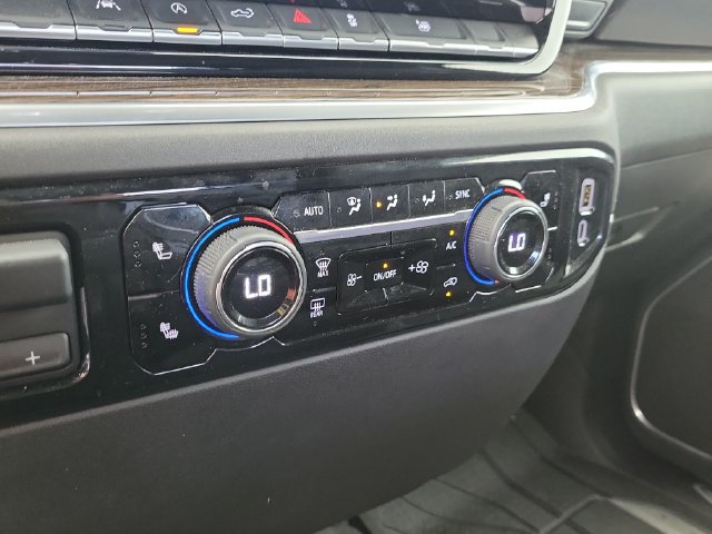 Used 2025 Chevrolet Silverado 1500 LT RWD image 28