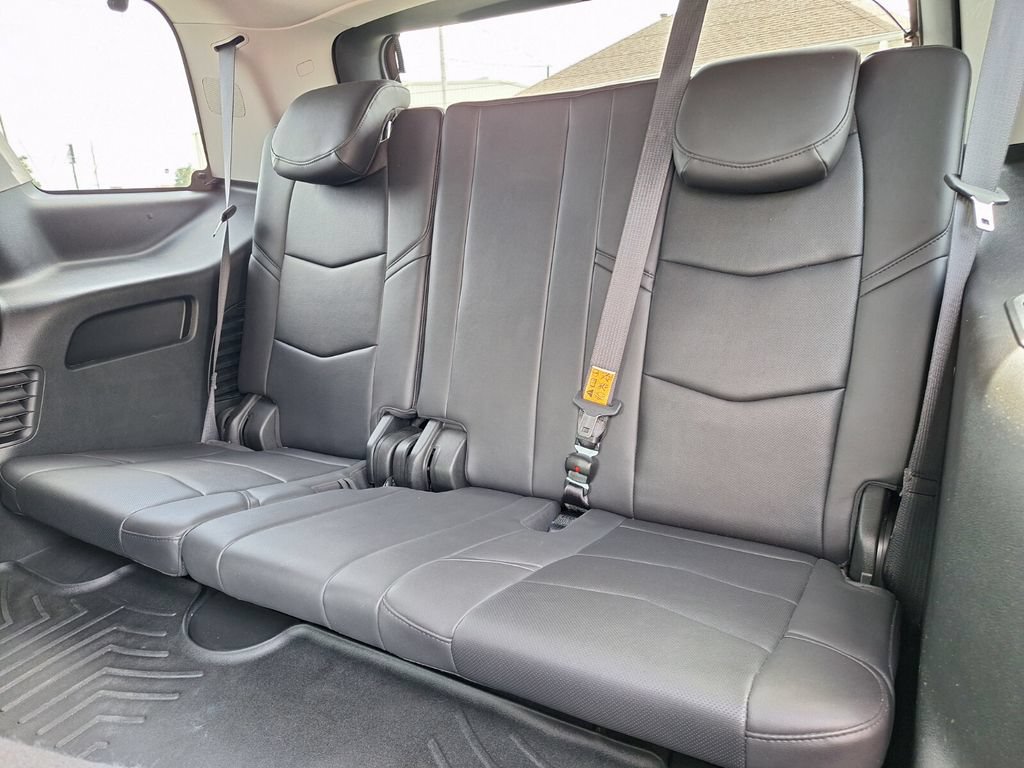 Used 2020 Cadillac Escalade Premium Luxury RWD image 14