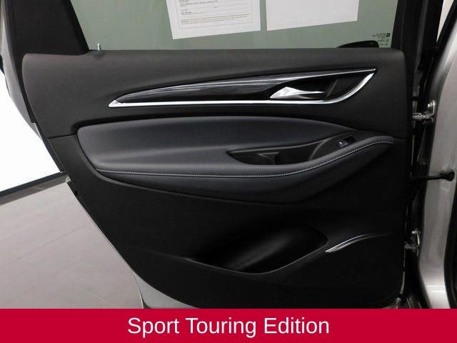 Used 2022 Buick Enclave Essence w/ Sport Touring Edition image 28