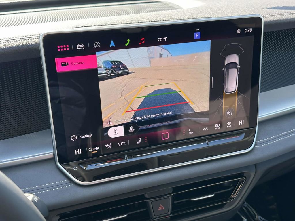 New 2025 Volkswagen Tiguan SE image 21