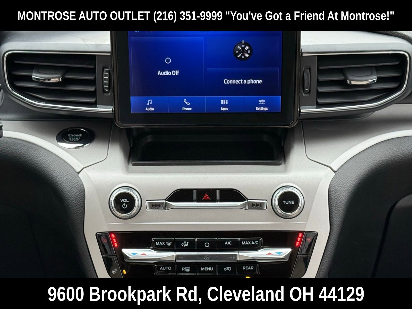 Used 2023 Ford Explorer XLT w/ Equipment Group 202A image 18