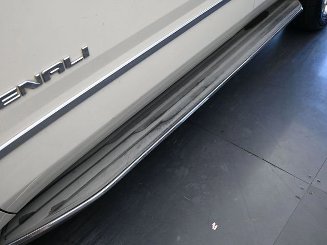 Used 2015 GMC Yukon Denali w/ Touring Package image 15