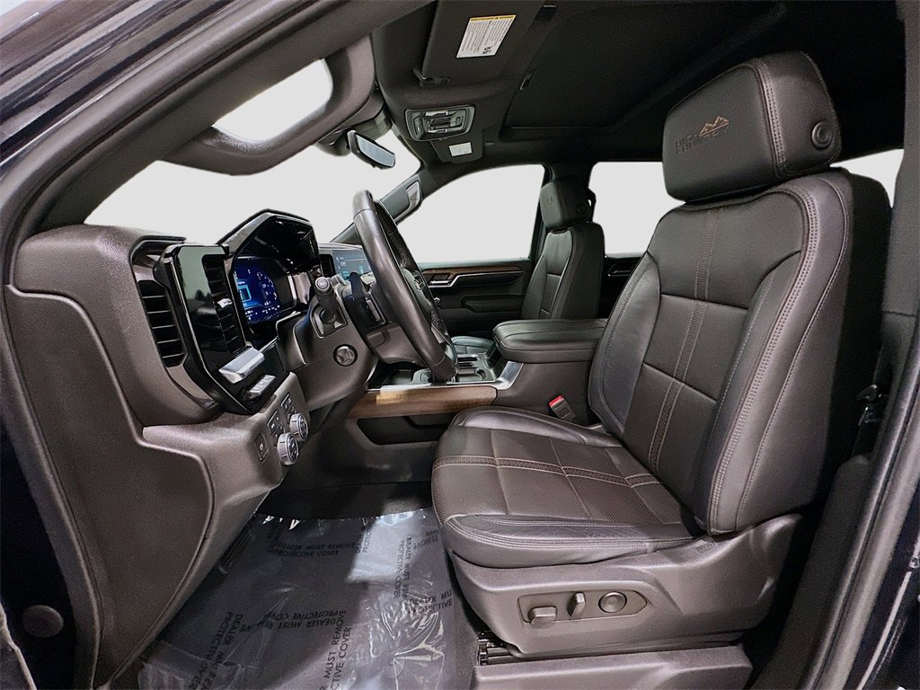 Used 2024 Chevrolet Silverado 1500 High Country w/ Technology Package image 22