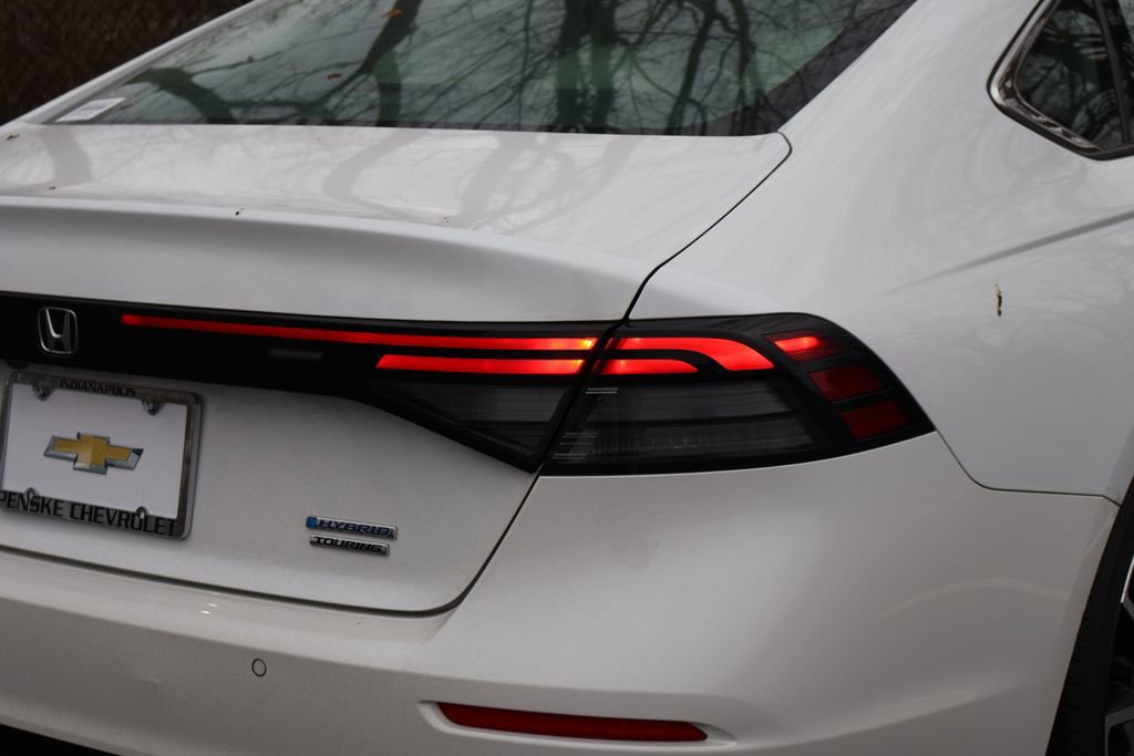 Used 2023 Honda Accord Touring image 7