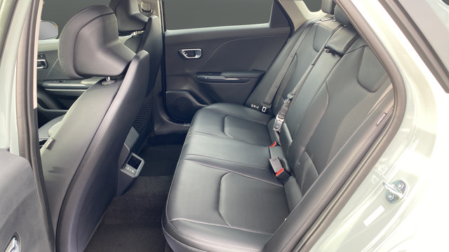 New 2026 Kia K4 EX FWD image 24