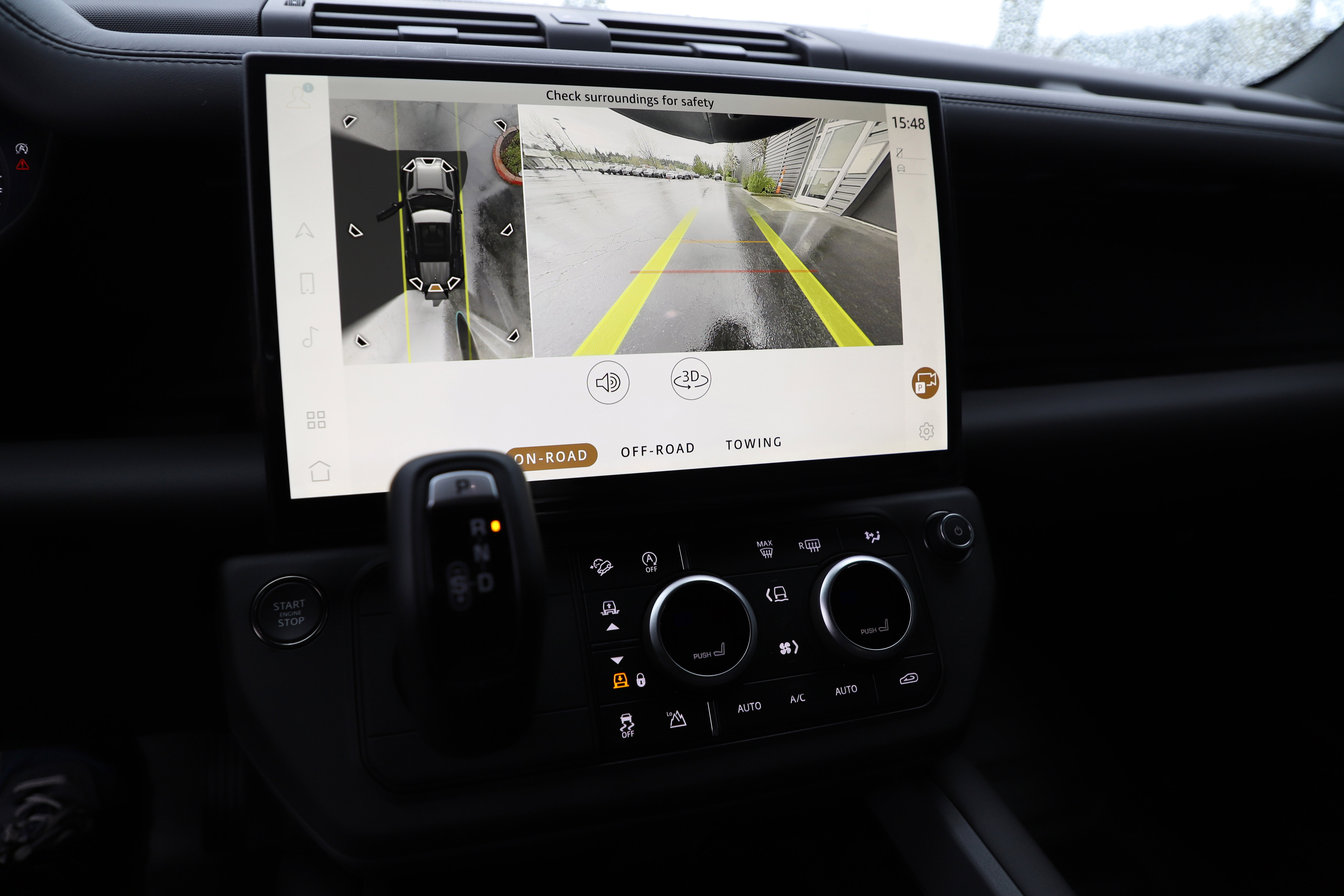 New 2026 Land Rover Defender 110 X-Dynamic SE image 25
