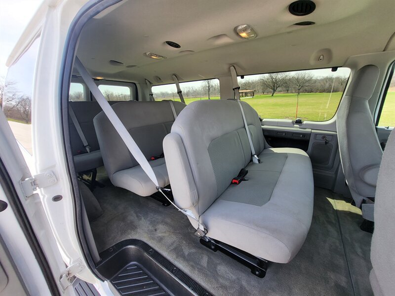 Used 2014 Ford E-350 and Econoline 350 XLT RWD image 13