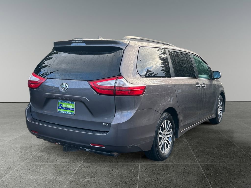 Used 2019 Toyota Sienna XLE FWD image 7