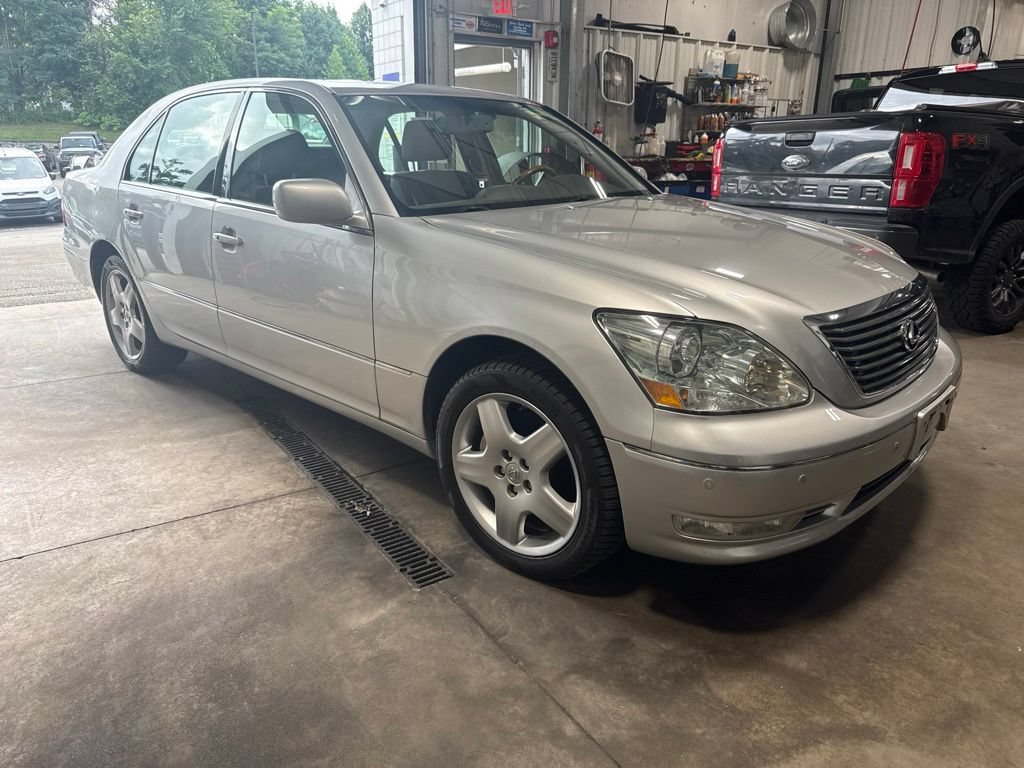 Used 2006 Lexus LS 430 RWD image 2