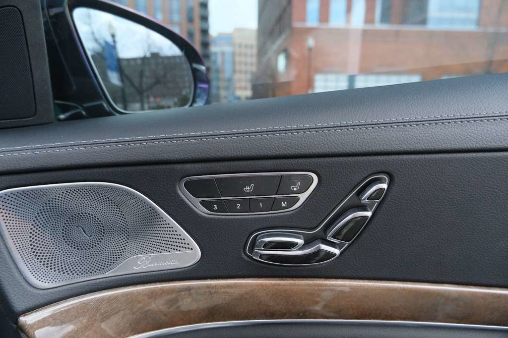 Used 2016 Mercedes-Benz S 550 4MATIC Sedan image 38