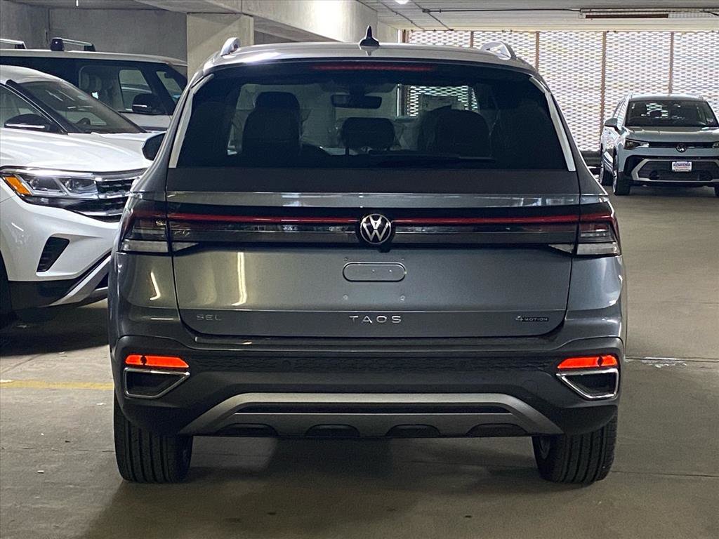 New 2026 Volkswagen Taos SEL AWD/4WD image 4