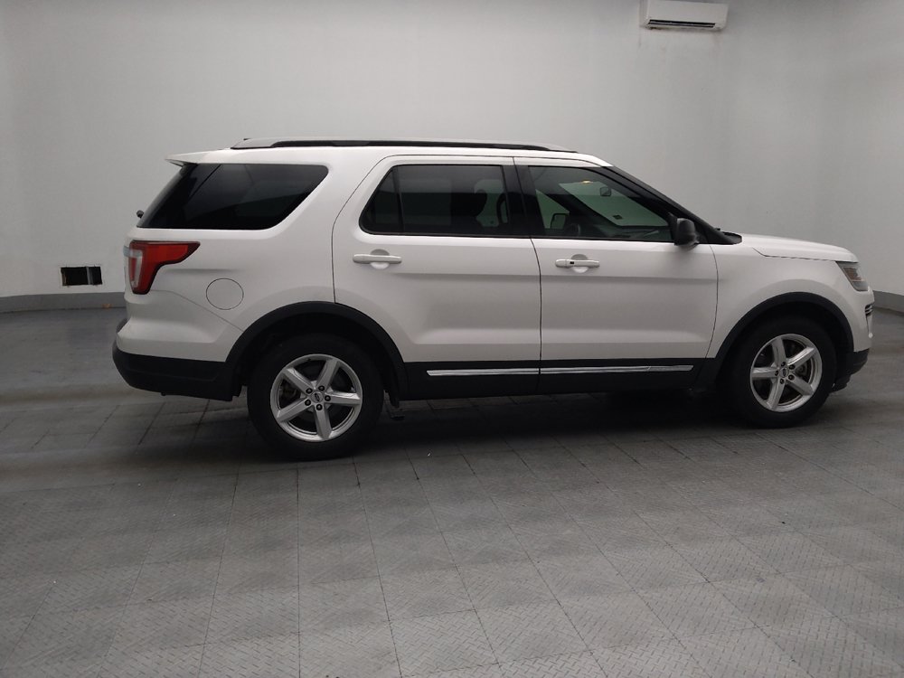 Used 2019 Ford Explorer XLT FWD image 10