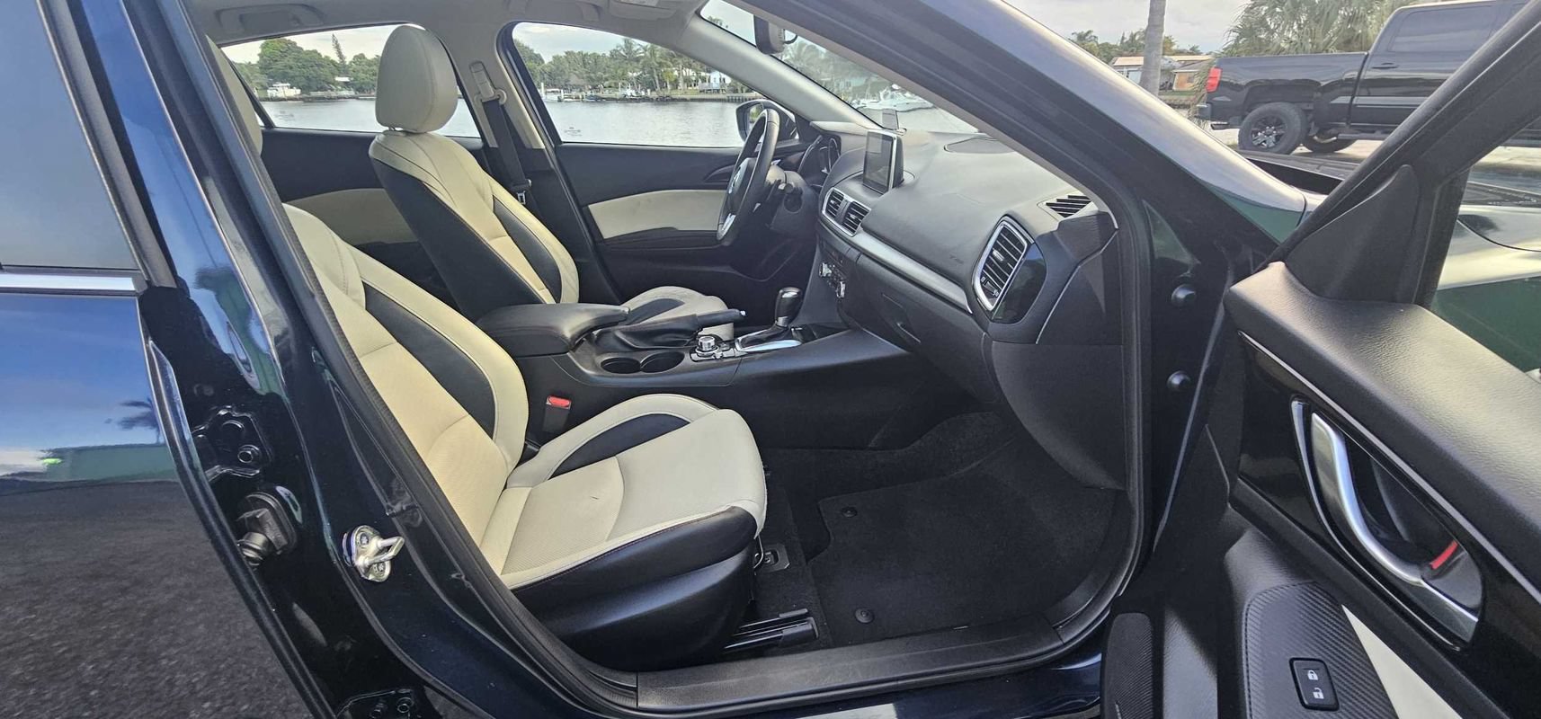 Used 2015 MAZDA MAZDA3 s Grand Touring FWD image 22