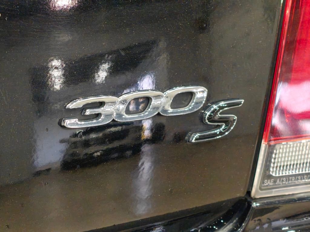 Used 2020 Chrysler 300 S AWD/4WD image 48
