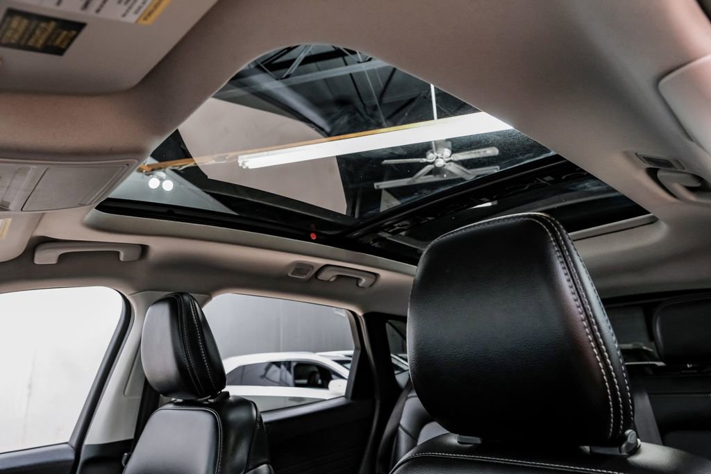 Used 2021 Ford Escape SEL image 5