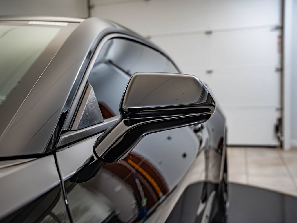 Used 2019 Chevrolet Camaro SS RWD image 9