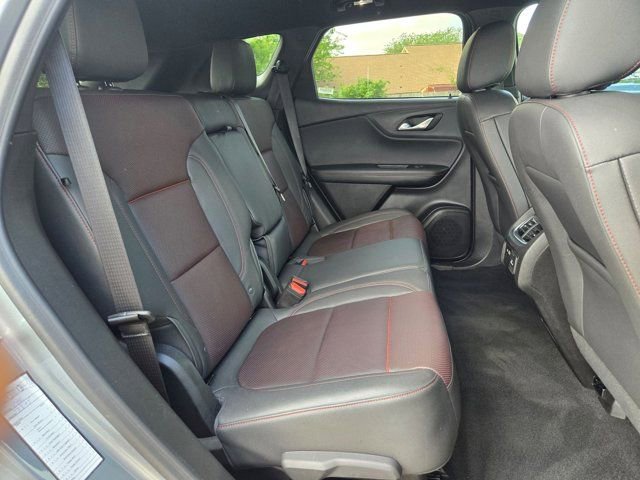 Used 2025 Chevrolet Blazer RS image 27
