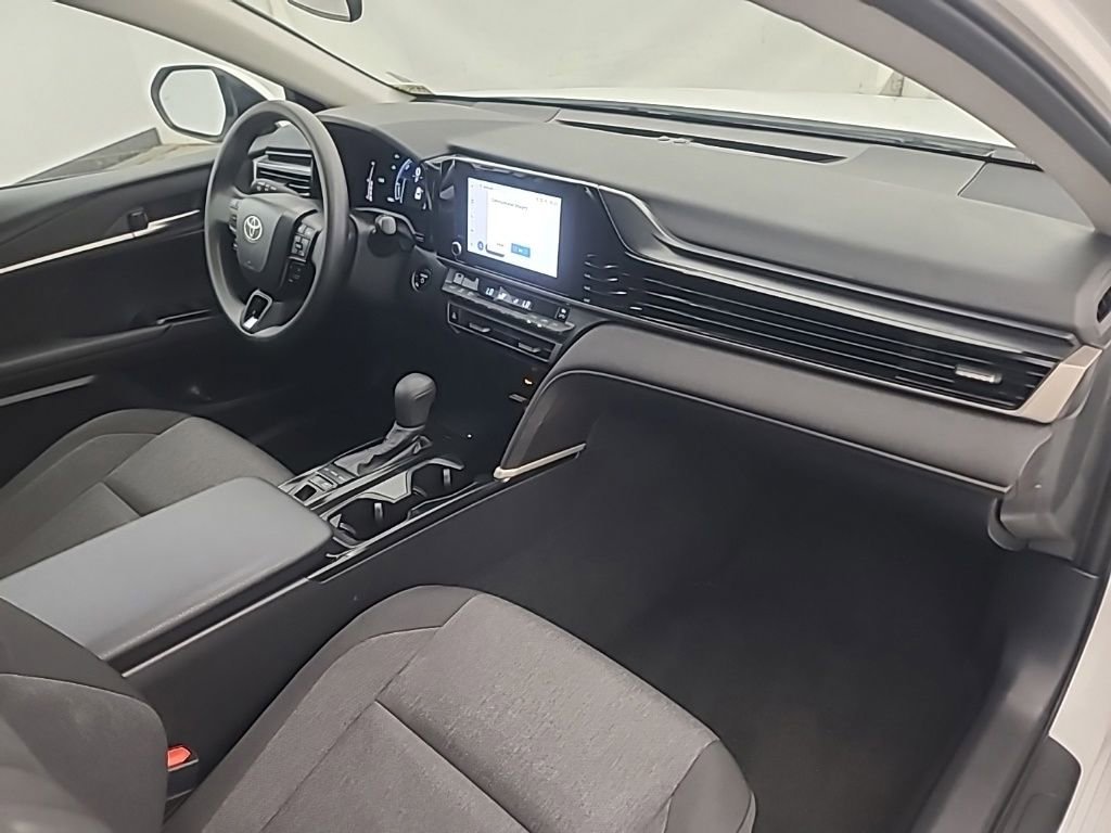 Used 2026 Toyota Camry LE FWD image 13