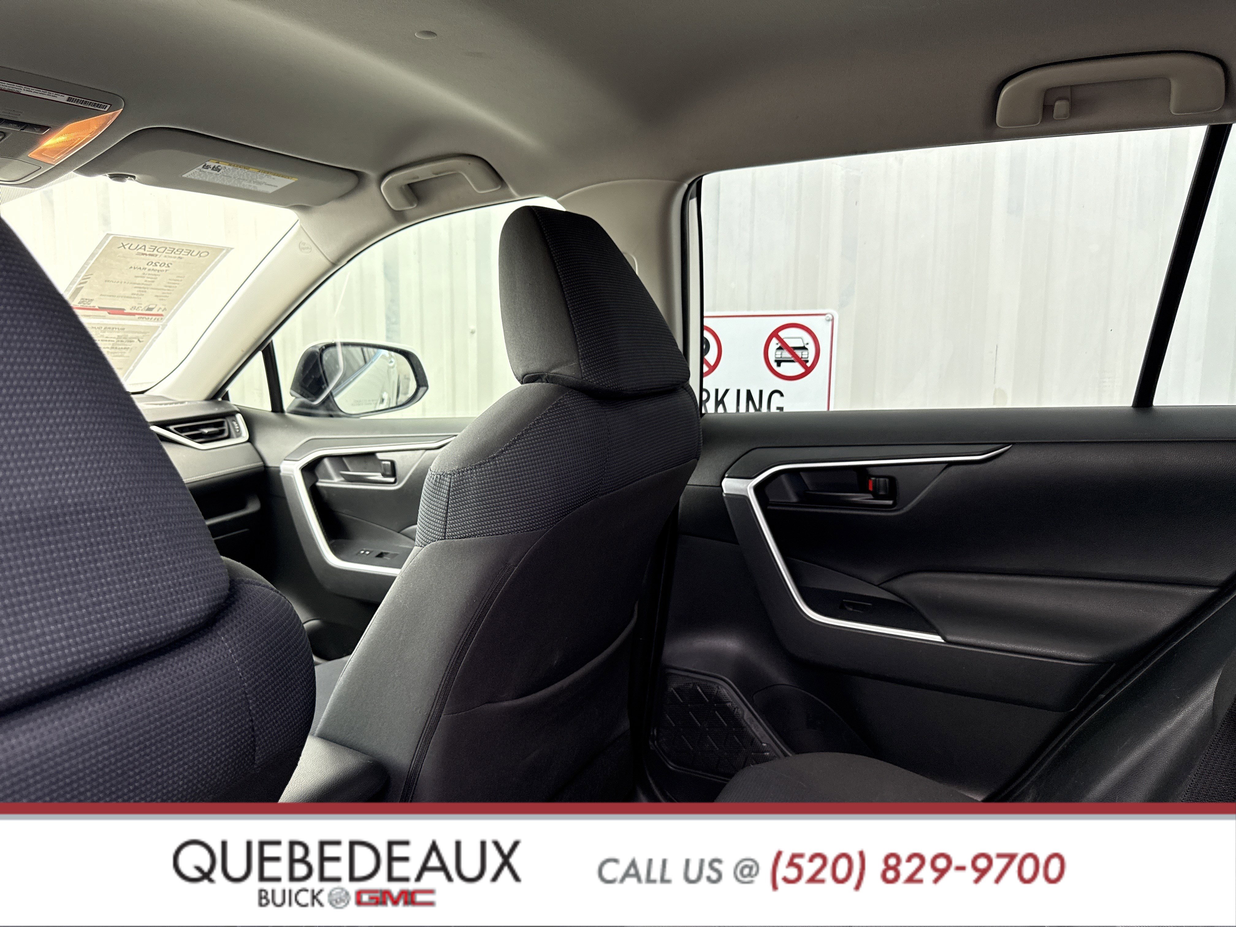 Used 2020 Toyota RAV4 LE image 23