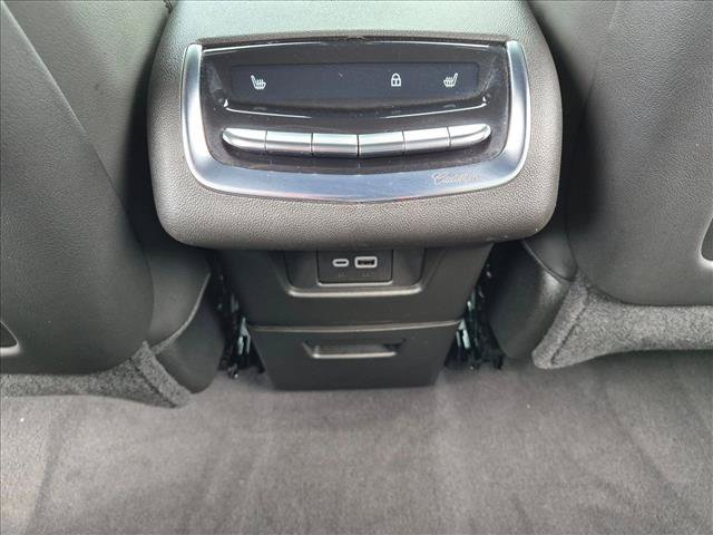Used 2024 Cadillac XT6 Premium Luxury FWD image 17