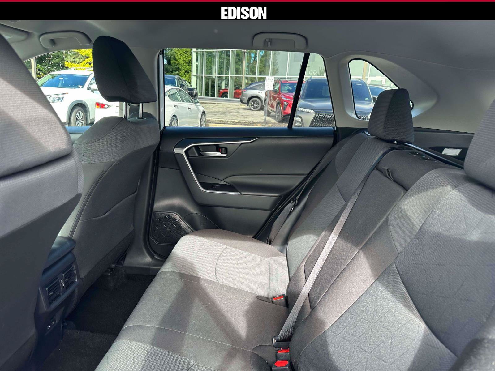Used 2025 Toyota RAV4 XLE AWD/4WD image 9