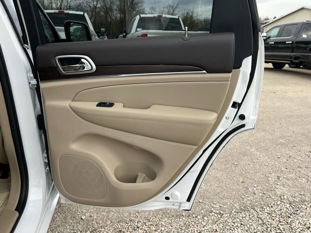 Used 2018 Jeep Grand Cherokee Overland image 19