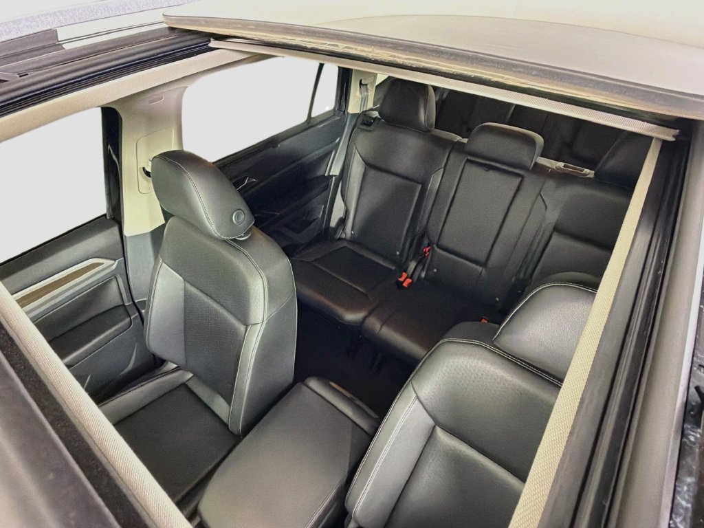 Used 2019 Volkswagen Atlas SEL R-Line FWD image 17