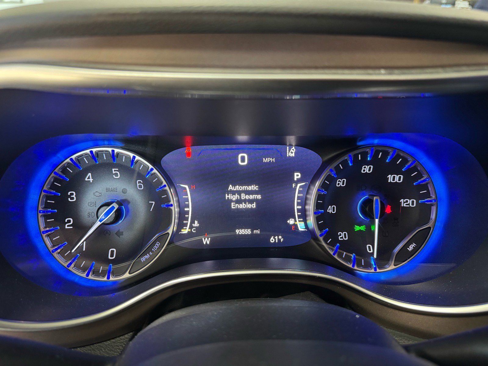Used 2019 Chrysler Pacifica Touring-L Plus w/ Advanced Safetytec Group FWD image 28