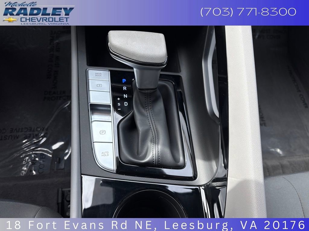 Used 2023 Hyundai Elantra Blue image 21
