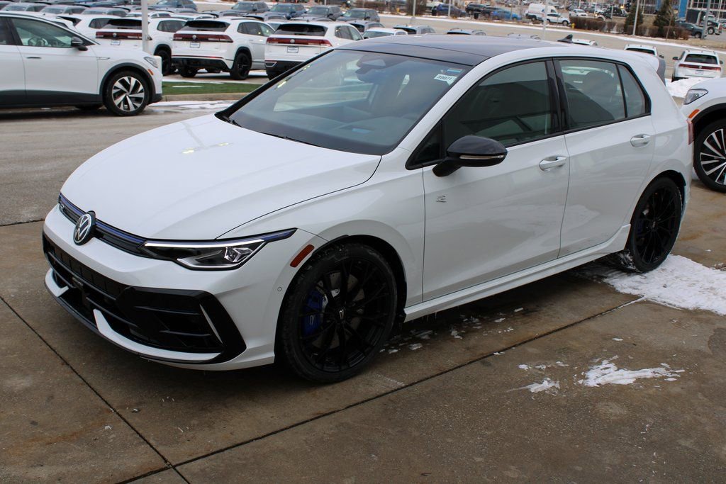 New 2026 Volkswagen Golf image 3