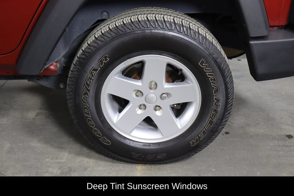 Used 2012 Jeep Wrangler Unlimited Sport AWD/4WD image 33
