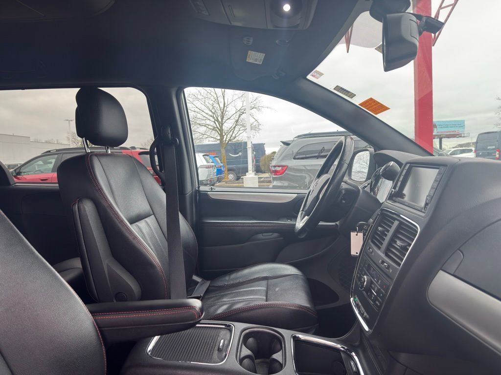 Used 2015 Dodge Grand Caravan R/T w/ Safety Sphere Group image 35