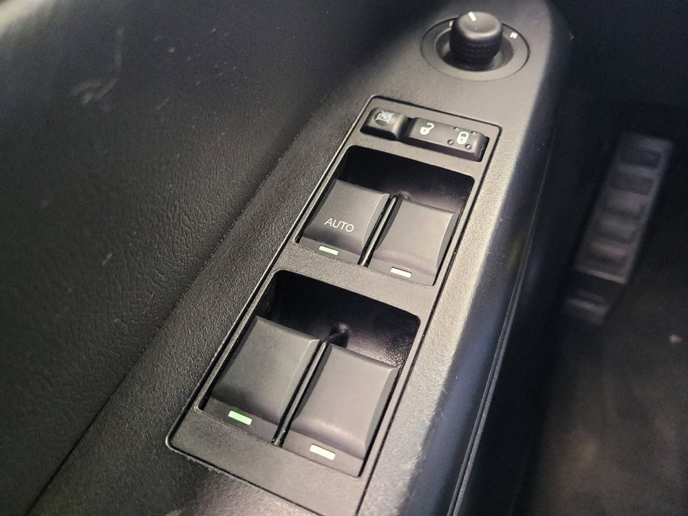 Used 2014 Jeep Patriot Latitude FWD image 27