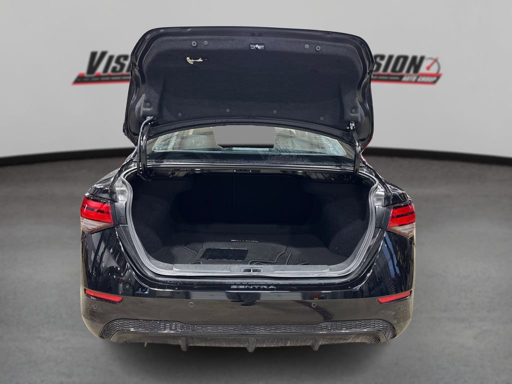 Used 2025 Nissan Sentra S image 11