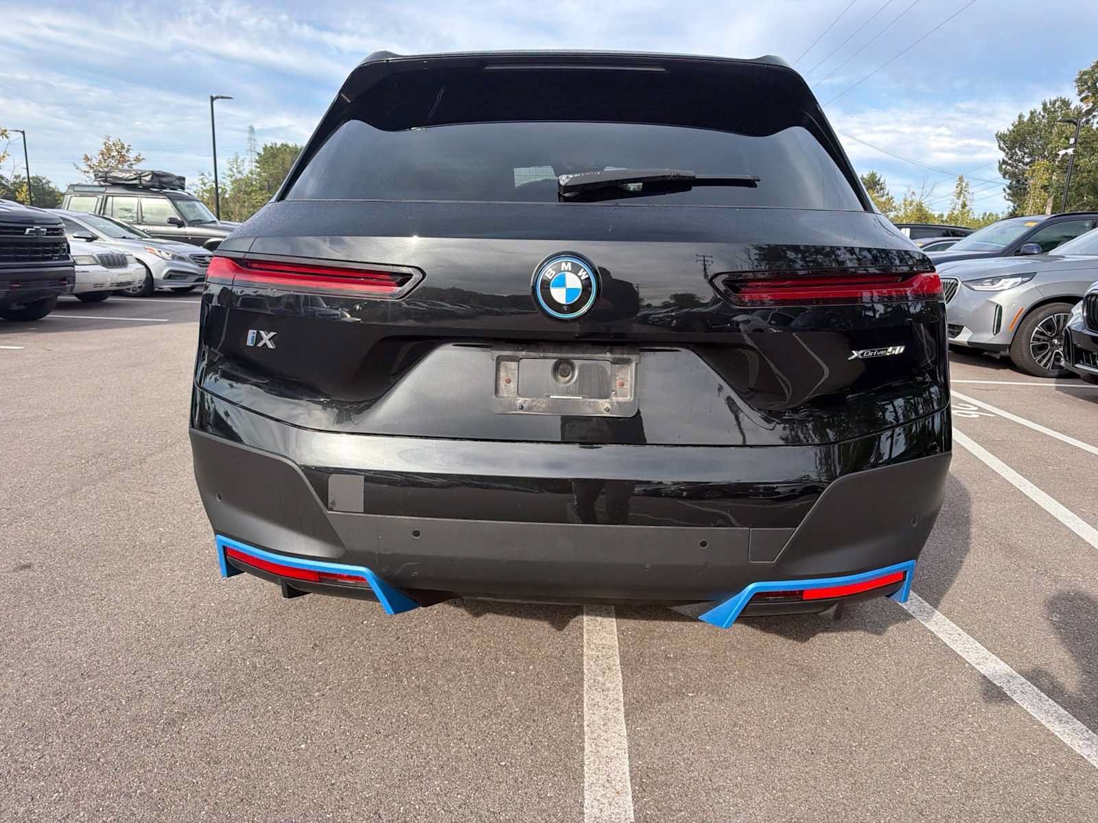 Used 2024 BMW iX xDrive50 w/ Convenience Package AWD/4WD image 6