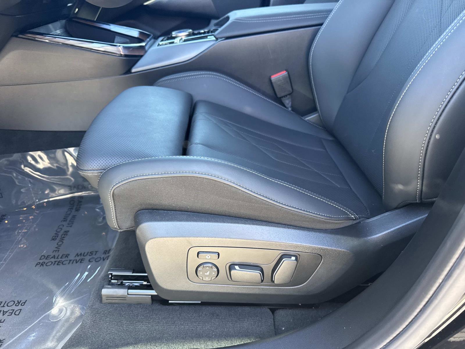 Certified 2025 BMW X3 xDrive30i w/ Premium Package image 18