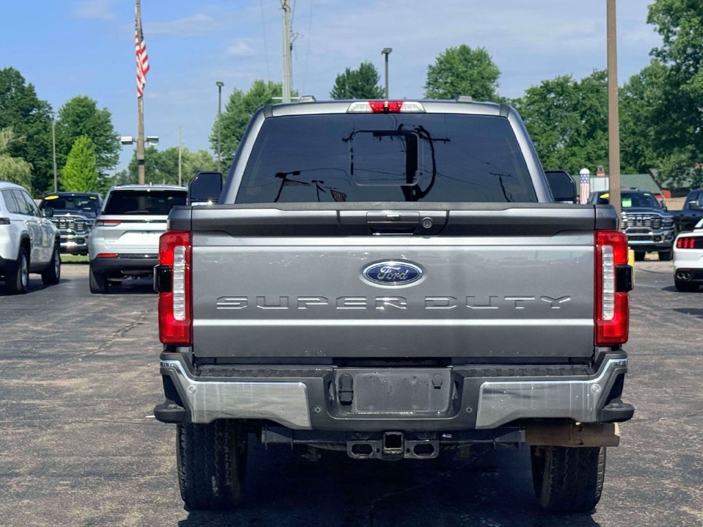 Used 2024 Ford F250 Lariat AWD/4WD image 9