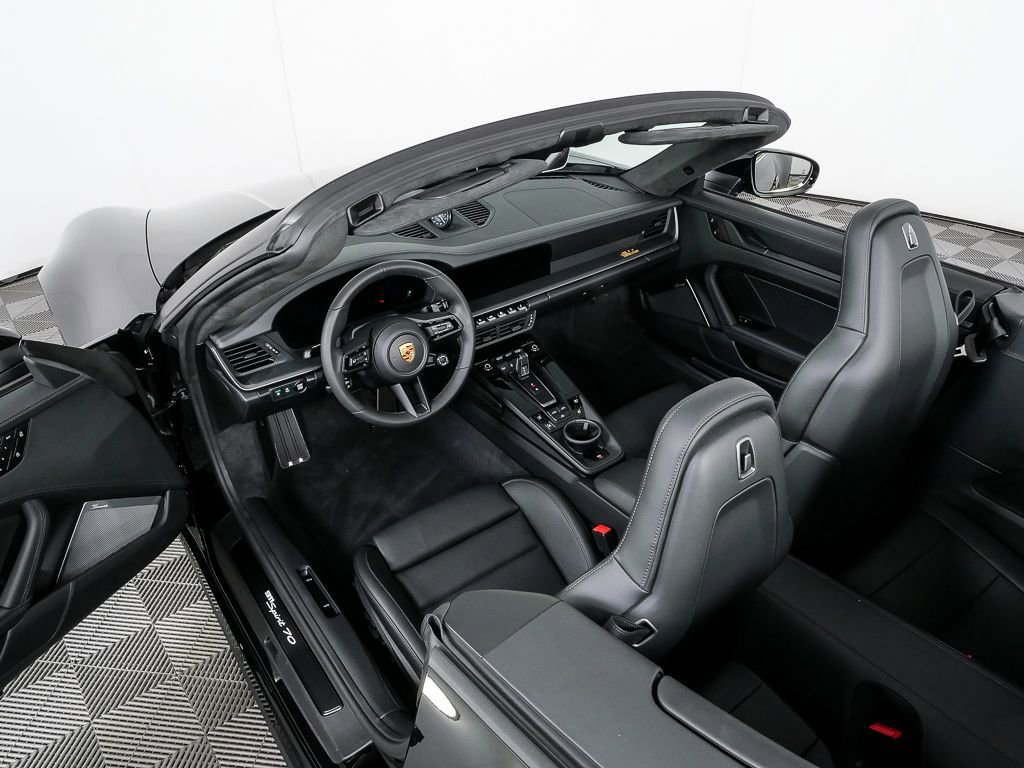 New 2026 Porsche 911 GTS image 39