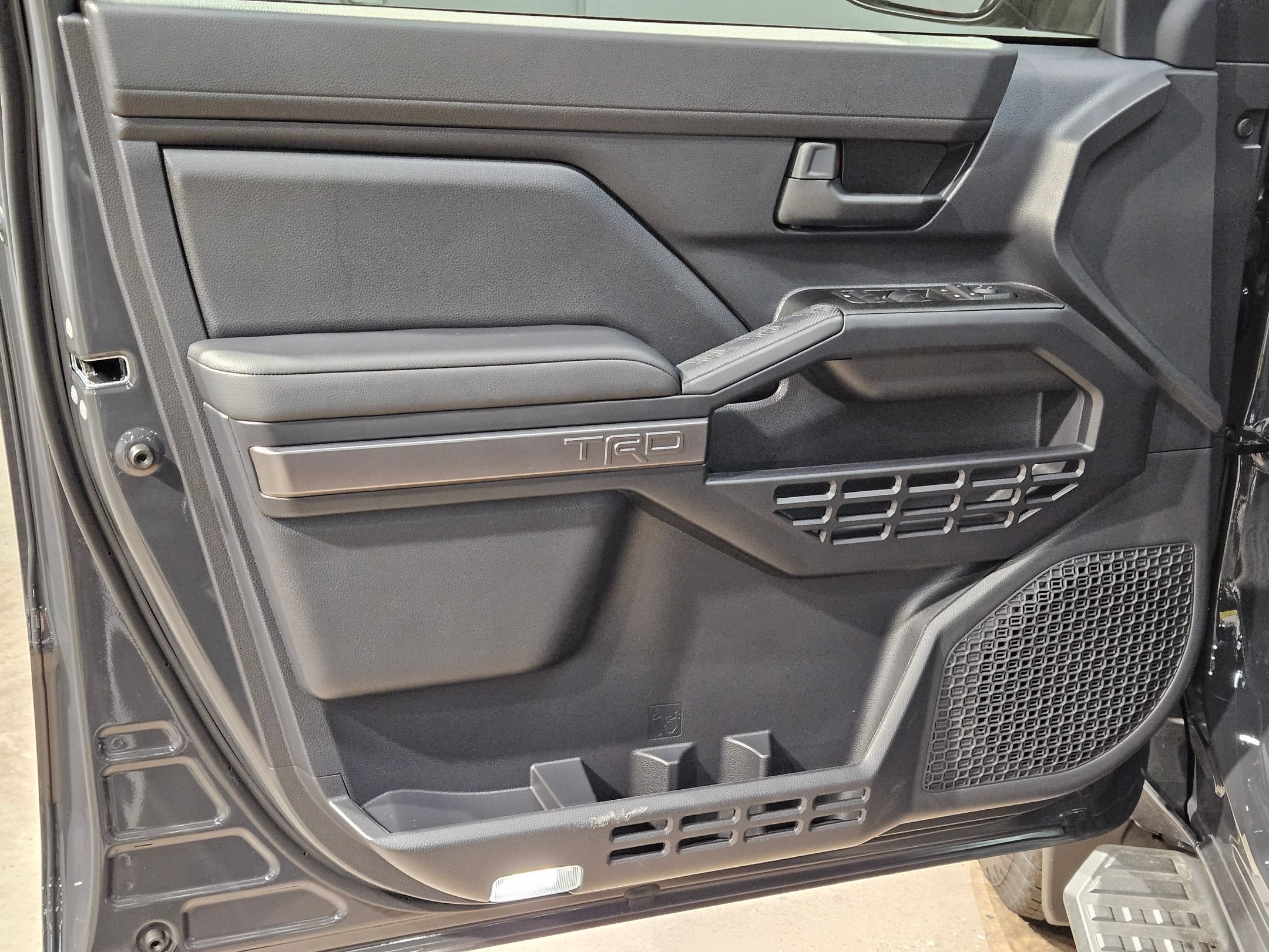 New 2026 Toyota 4Runner TRD Off-Road AWD/4WD image 11
