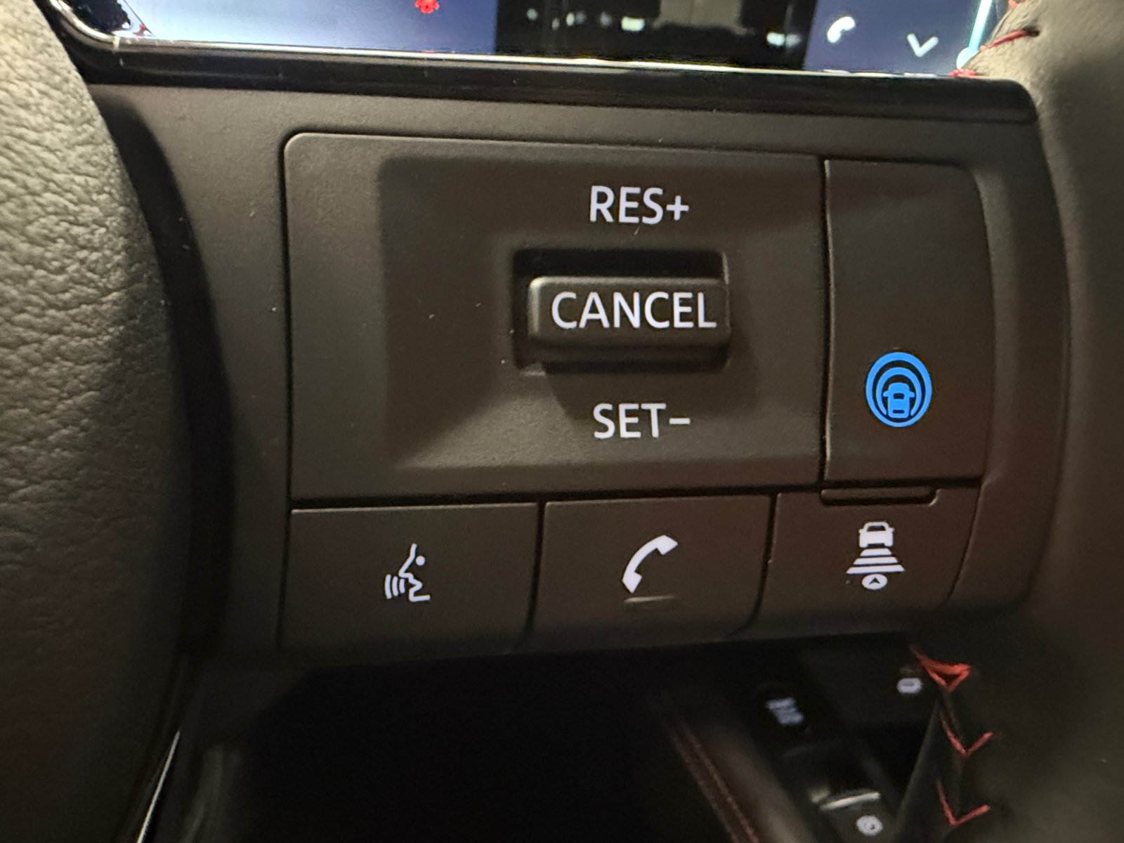 Used 2026 Nissan Kicks SR FWD image 31