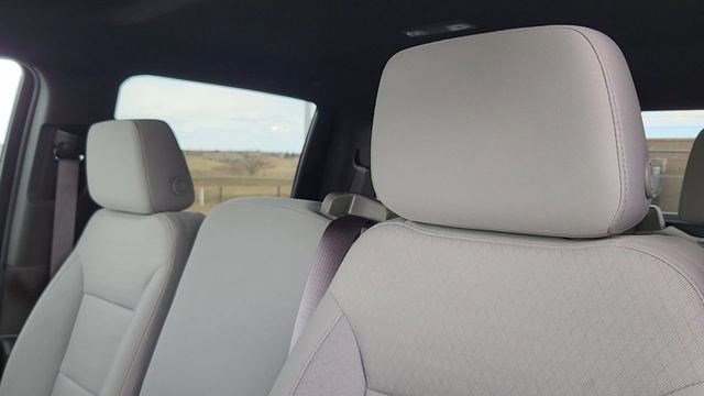 Used 2024 Chevrolet Silverado 2500 LT w/ Convenience Package image 10