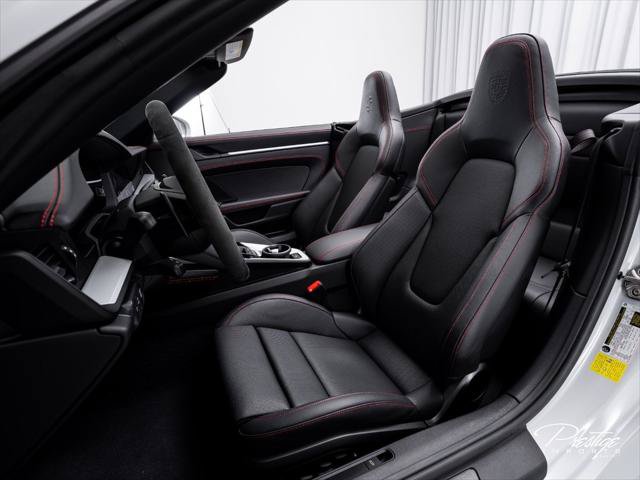 Used 2026 Porsche 911 GTS image 25