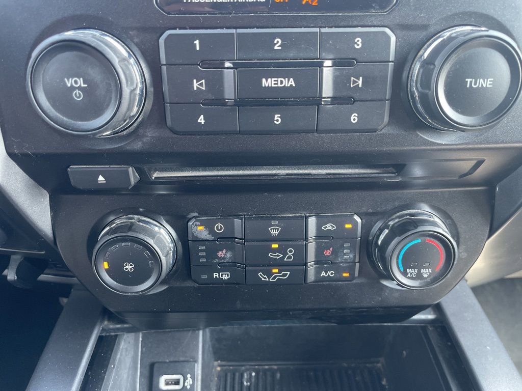 Used 2018 Ford F150 XLT w/ Equipment Group 302A Luxury image 21