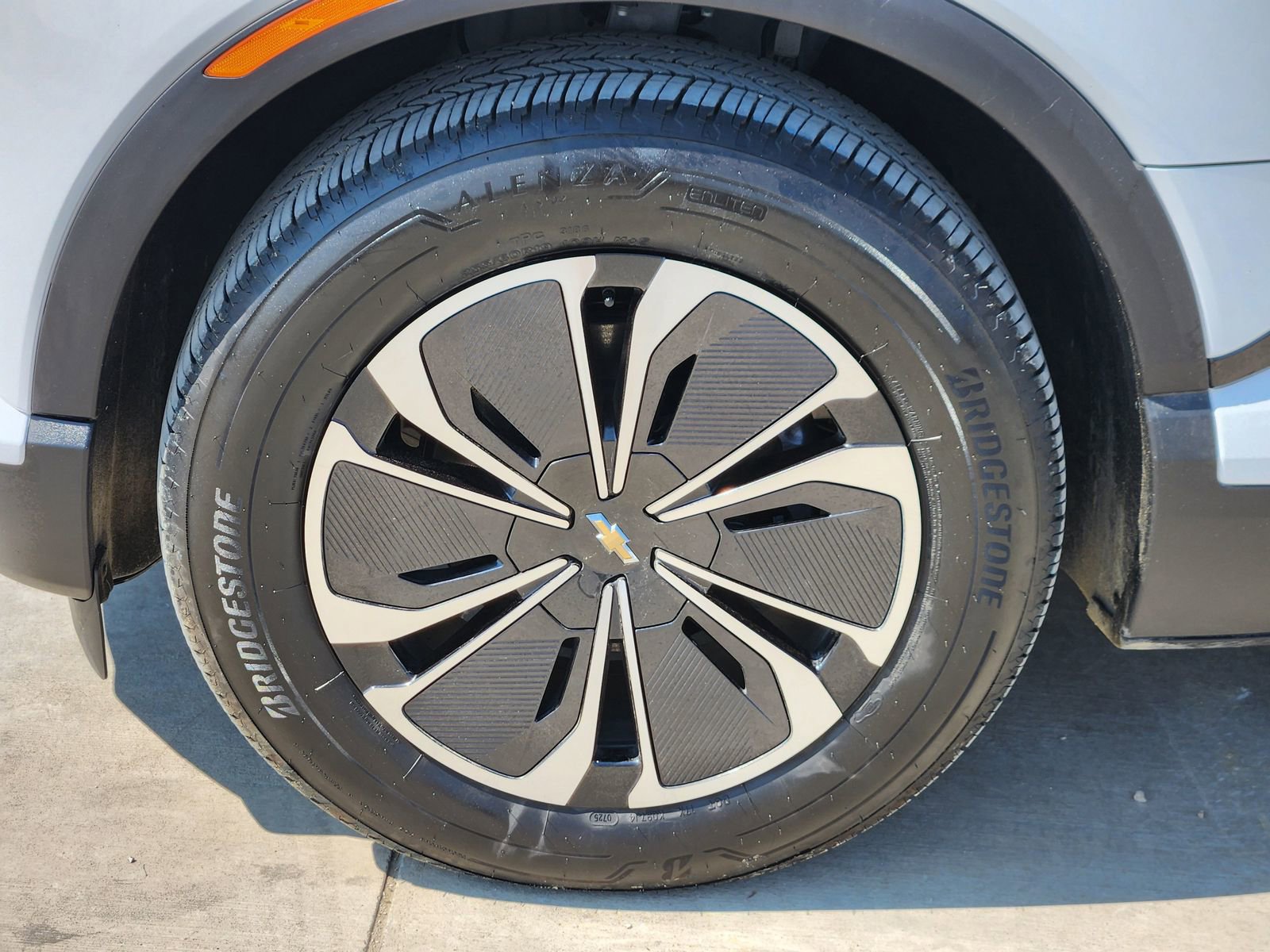 New 2025 Chevrolet Blazer EV LT image 9