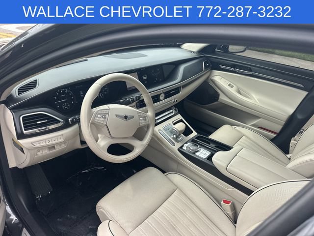 Used 2020 Genesis G90 3.3T Premium RWD image 11