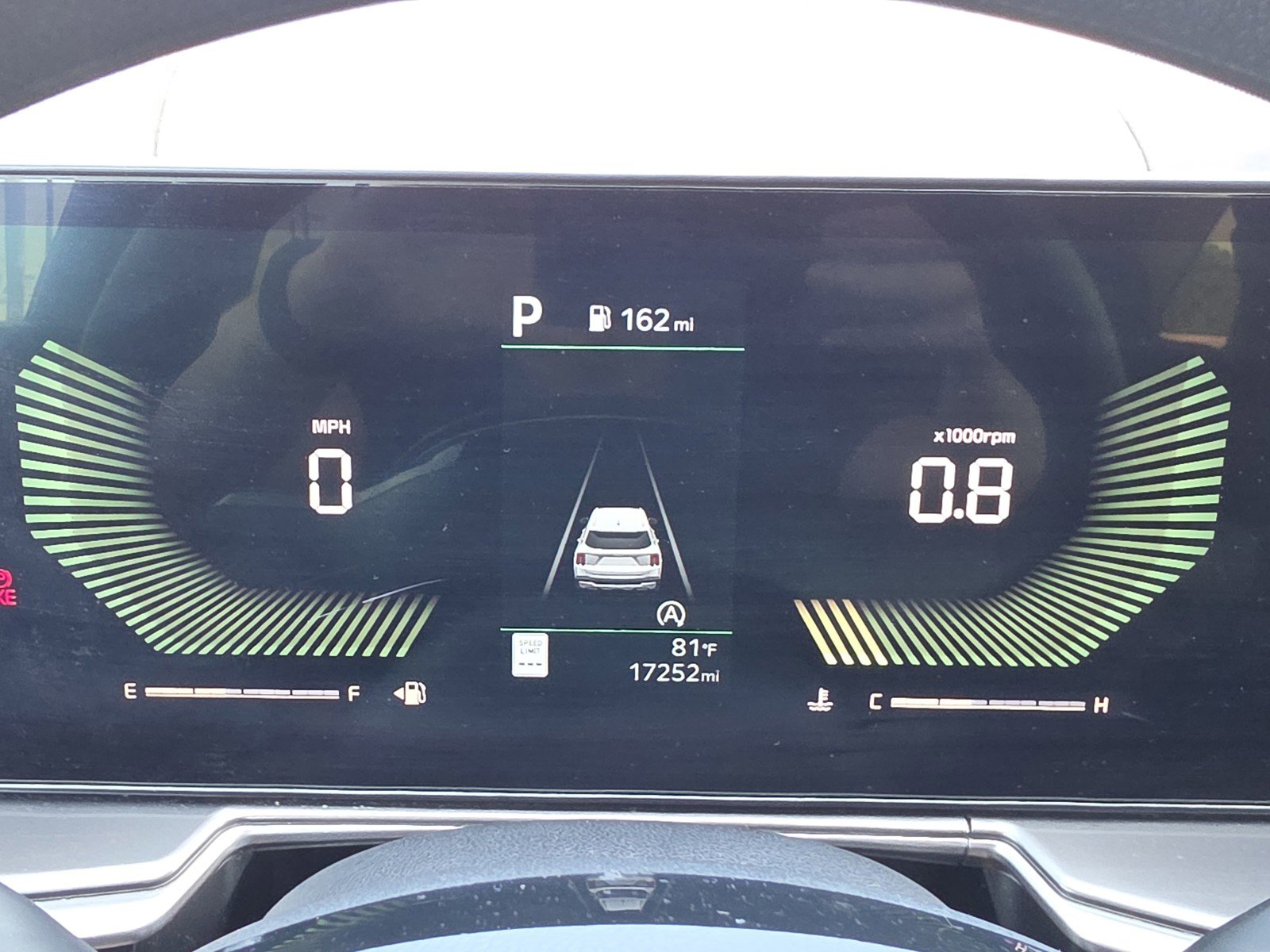 Used 2025 Kia Sorento LX image 19