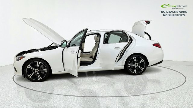 Used 2025 Mercedes-Benz C 300 Sedan image 15