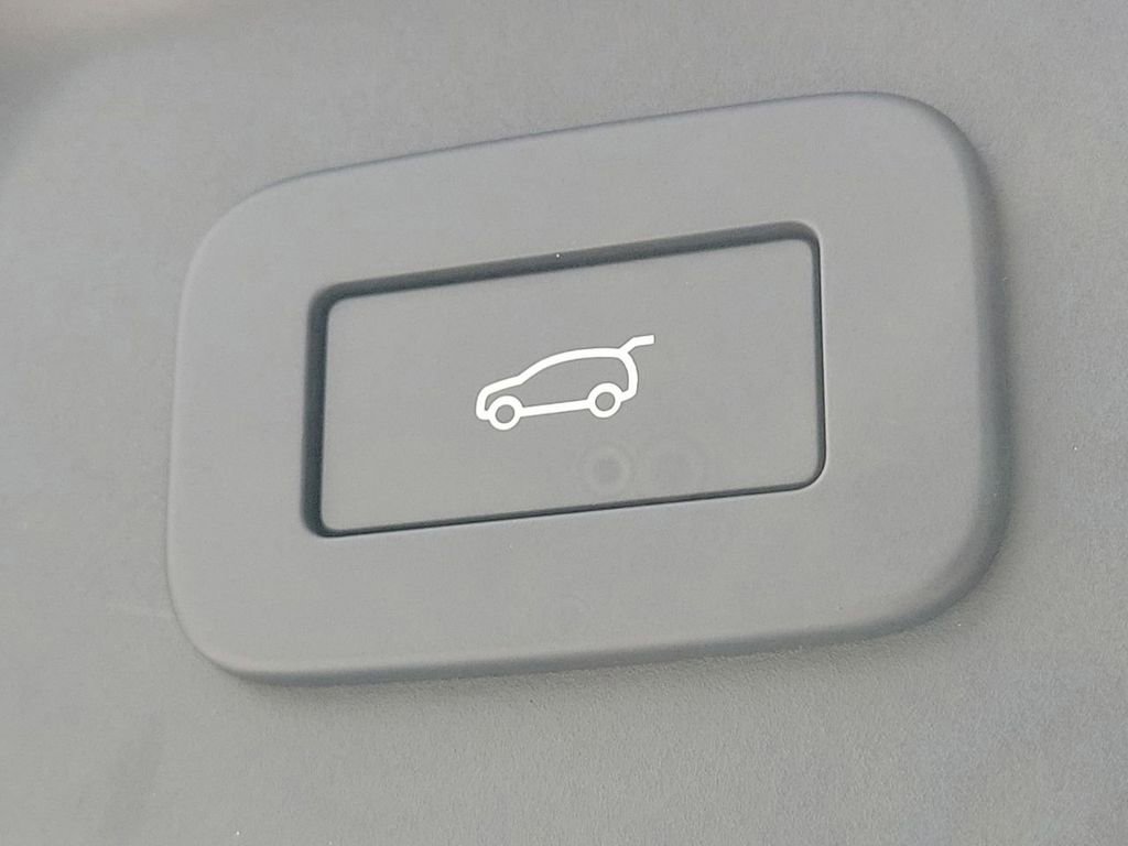 New 2026 Land Rover Range Rover Velar Dynamic SE AWD/4WD image 12